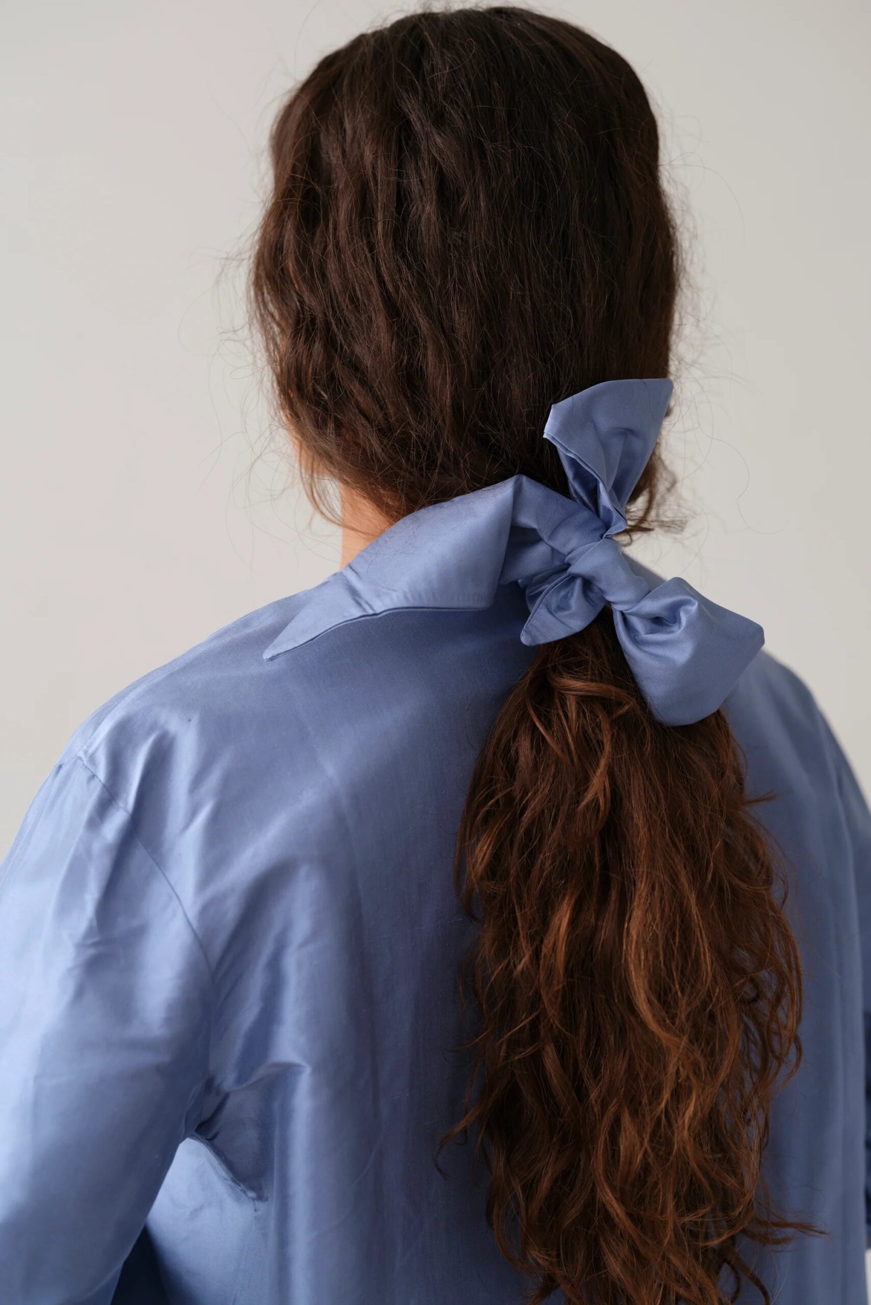 The Taffeta Bow Cornflower Blue - Image 2