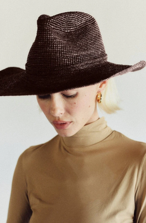 Sacha  Hat