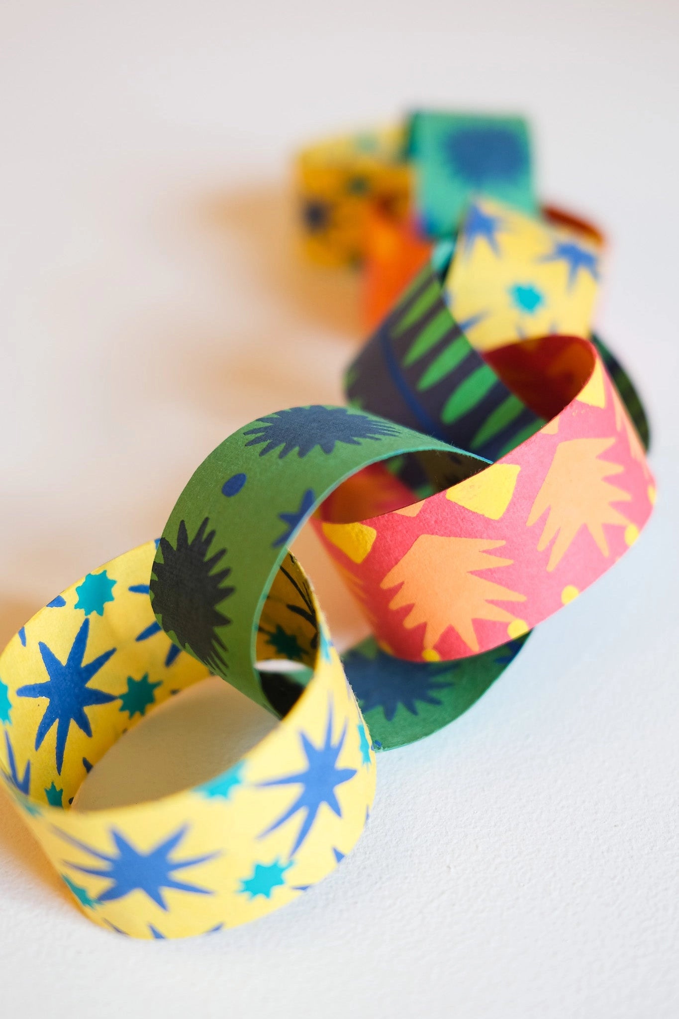 Paper Garland/Chains - Image 3