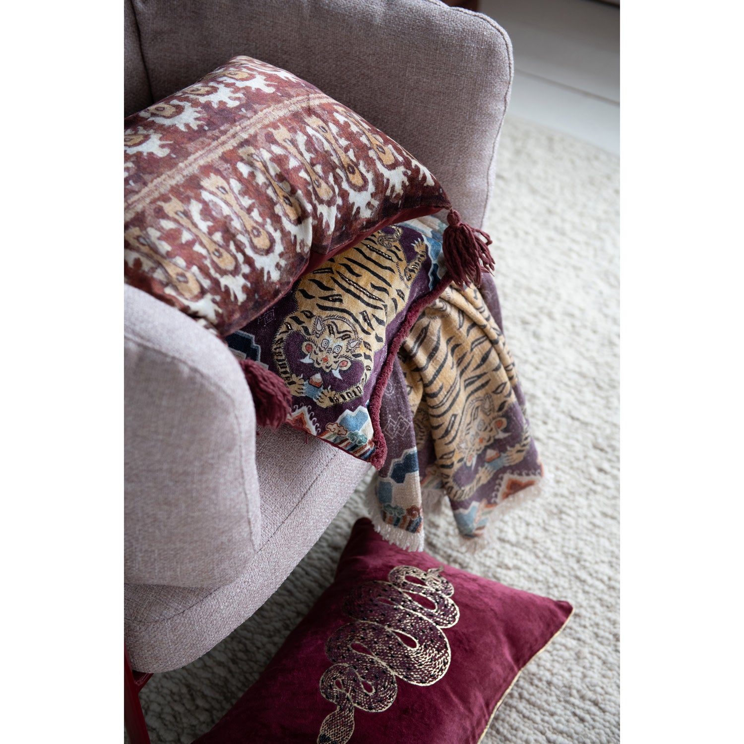 Cotton Throw /Tibetan Tigers - Image 3