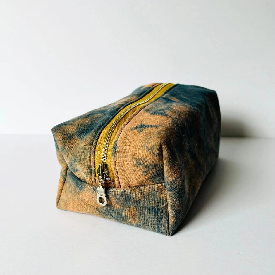 Dyed Toiletries Bag - Image 3