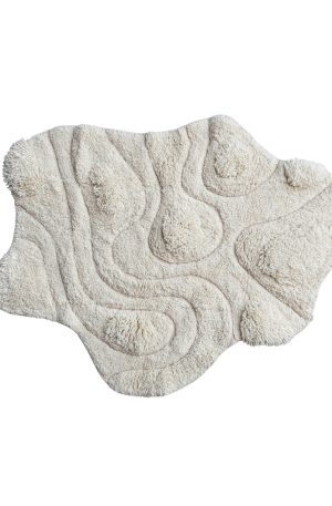 3’x3’8″ Tufted Rug